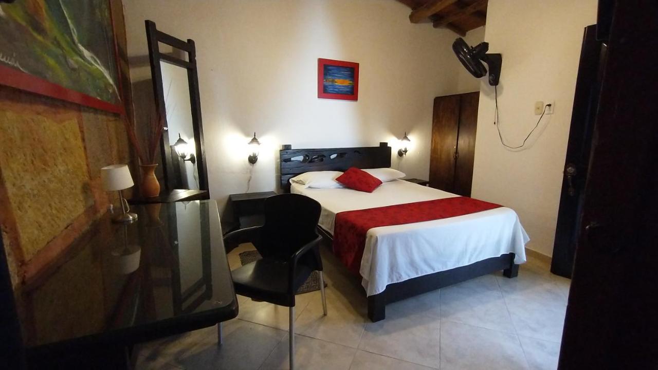Santander Aleman Hostel San Gil Kültér fotó