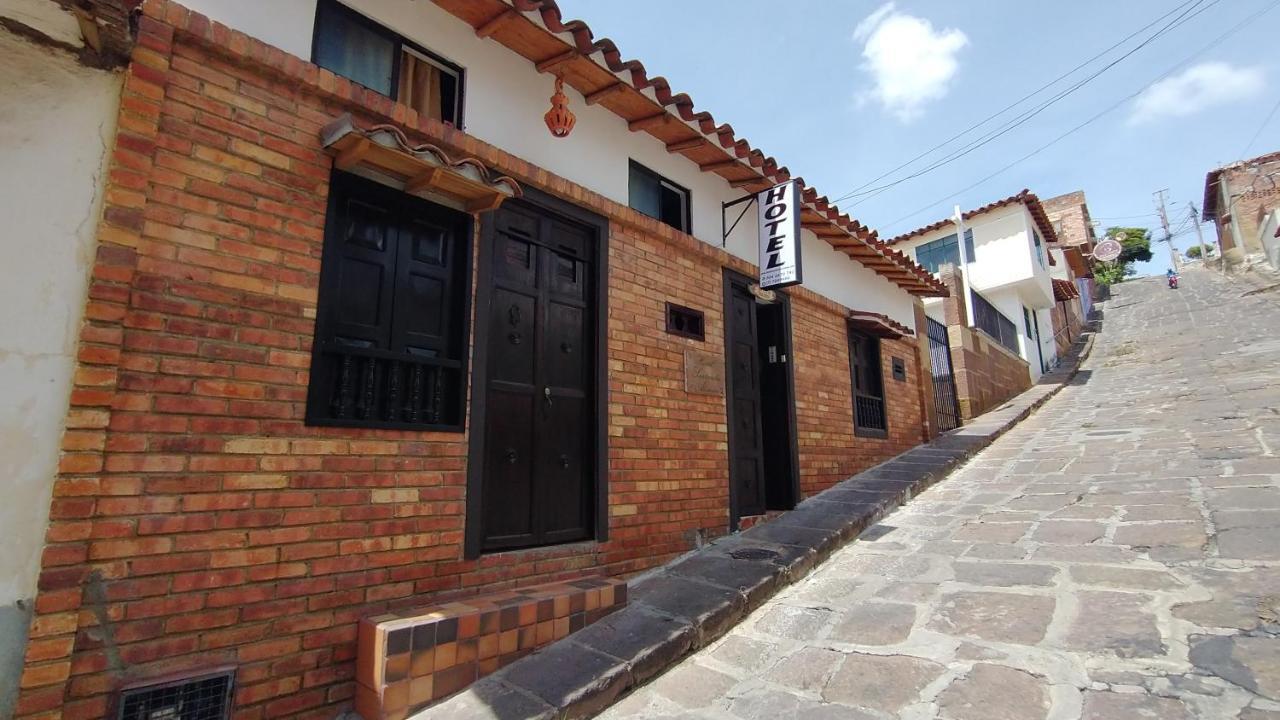 Santander Aleman Hostel San Gil Kültér fotó