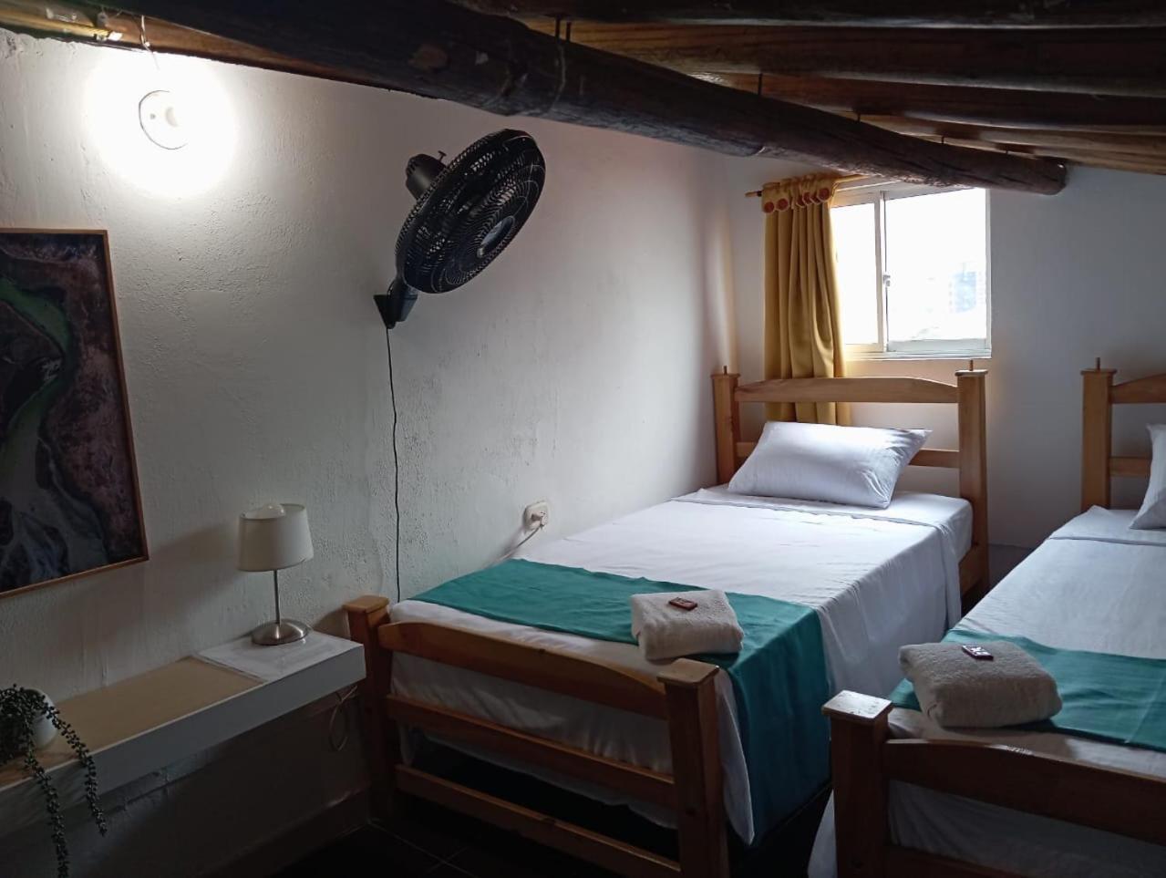 Santander Aleman Hostel San Gil Kültér fotó