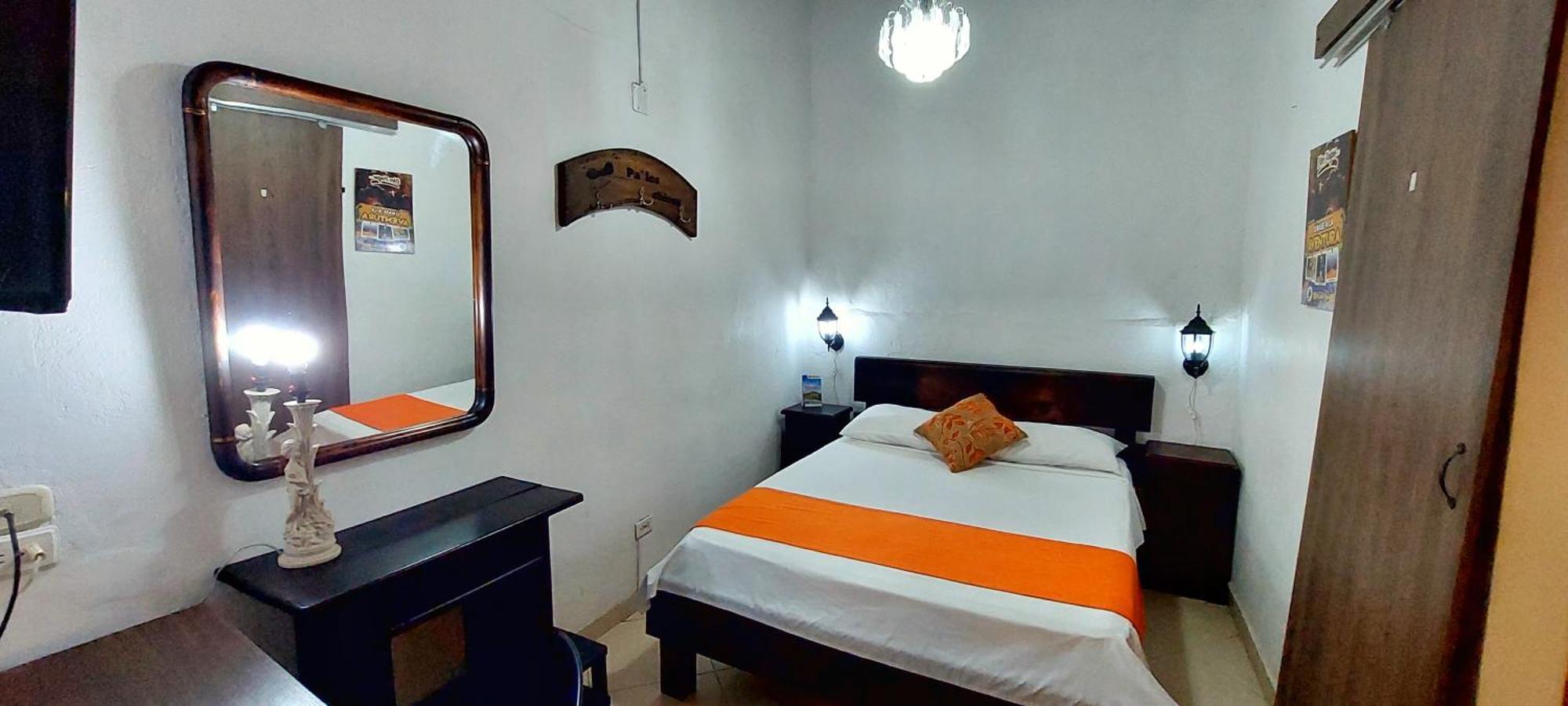 Santander Aleman Hostel San Gil Kültér fotó