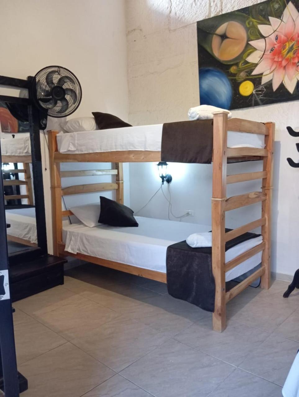 Santander Aleman Hostel San Gil Kültér fotó